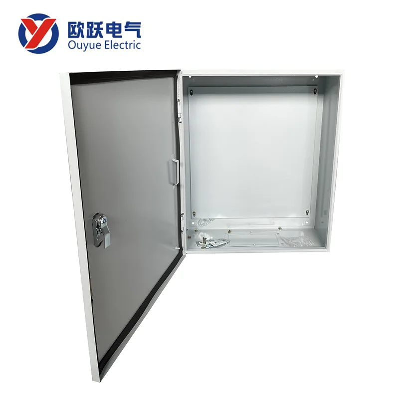 Kotak Dasar Besi Dalam Ruangan